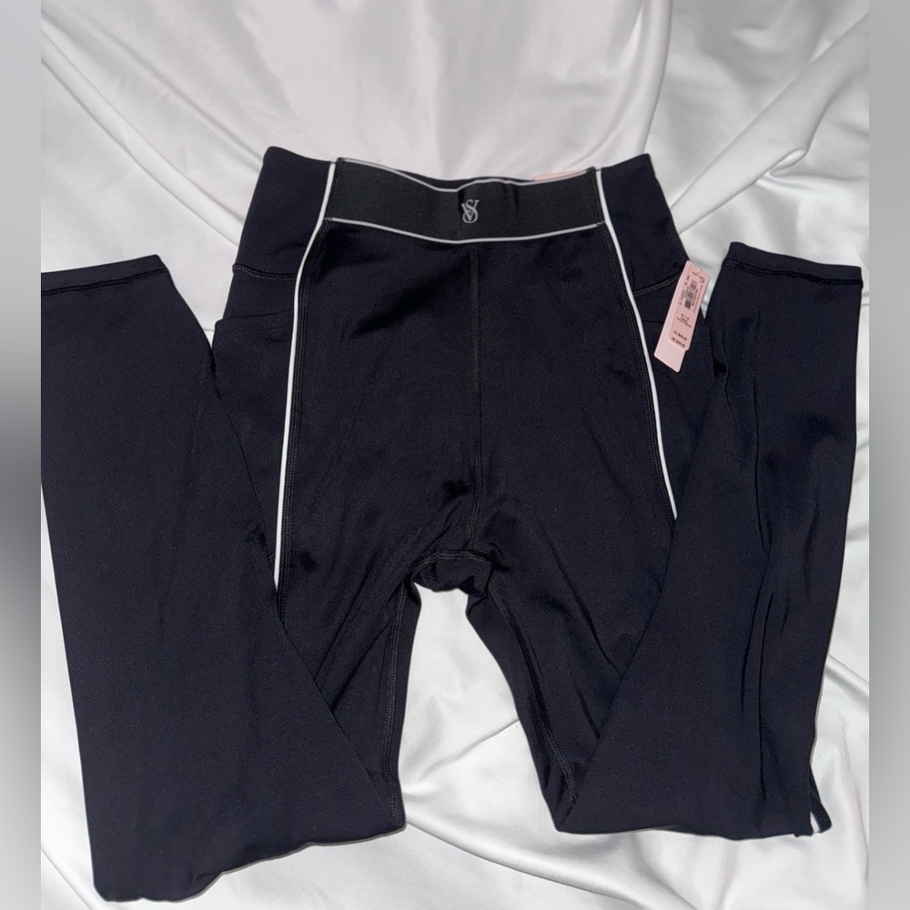 VS Leggings - size Small